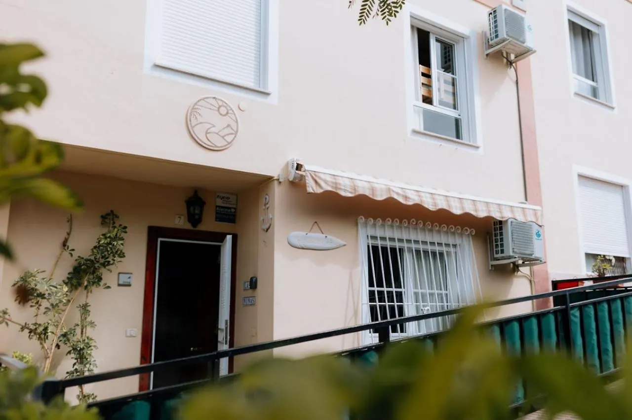 Endless Summer Vibes Costa Adeje  Hostel Costa Adeje (Tenerife)